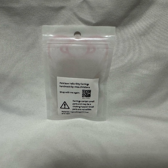 Handmade Pink Bow Hello Kitty Earrings - Picture 3 of 7